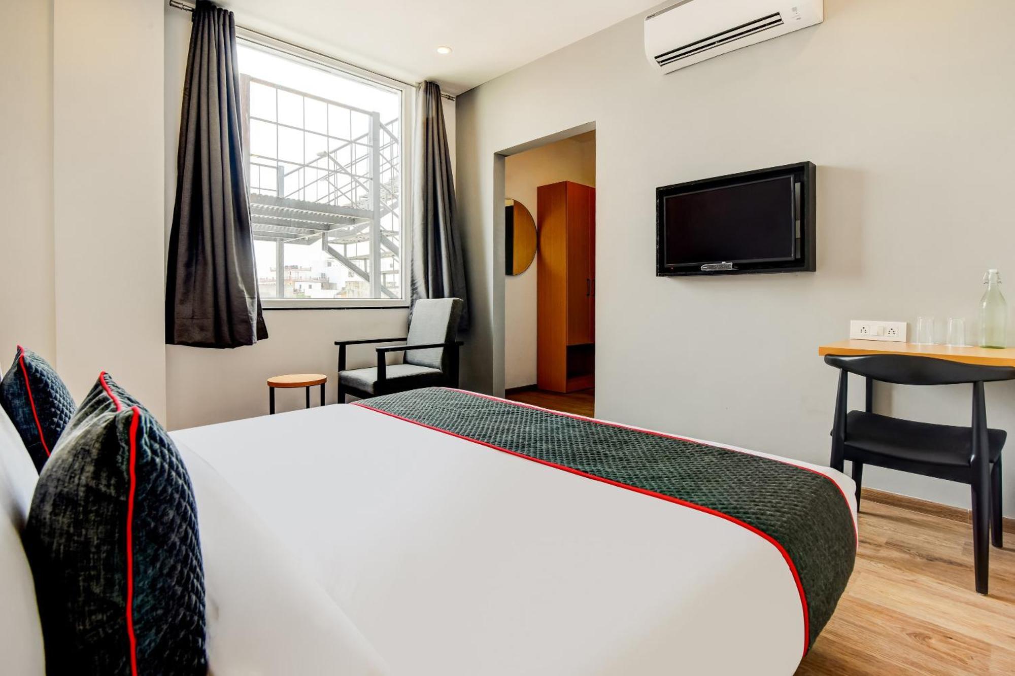 Townhouse 207 Hotel Downtown My Stay Jaipur Buitenkant foto