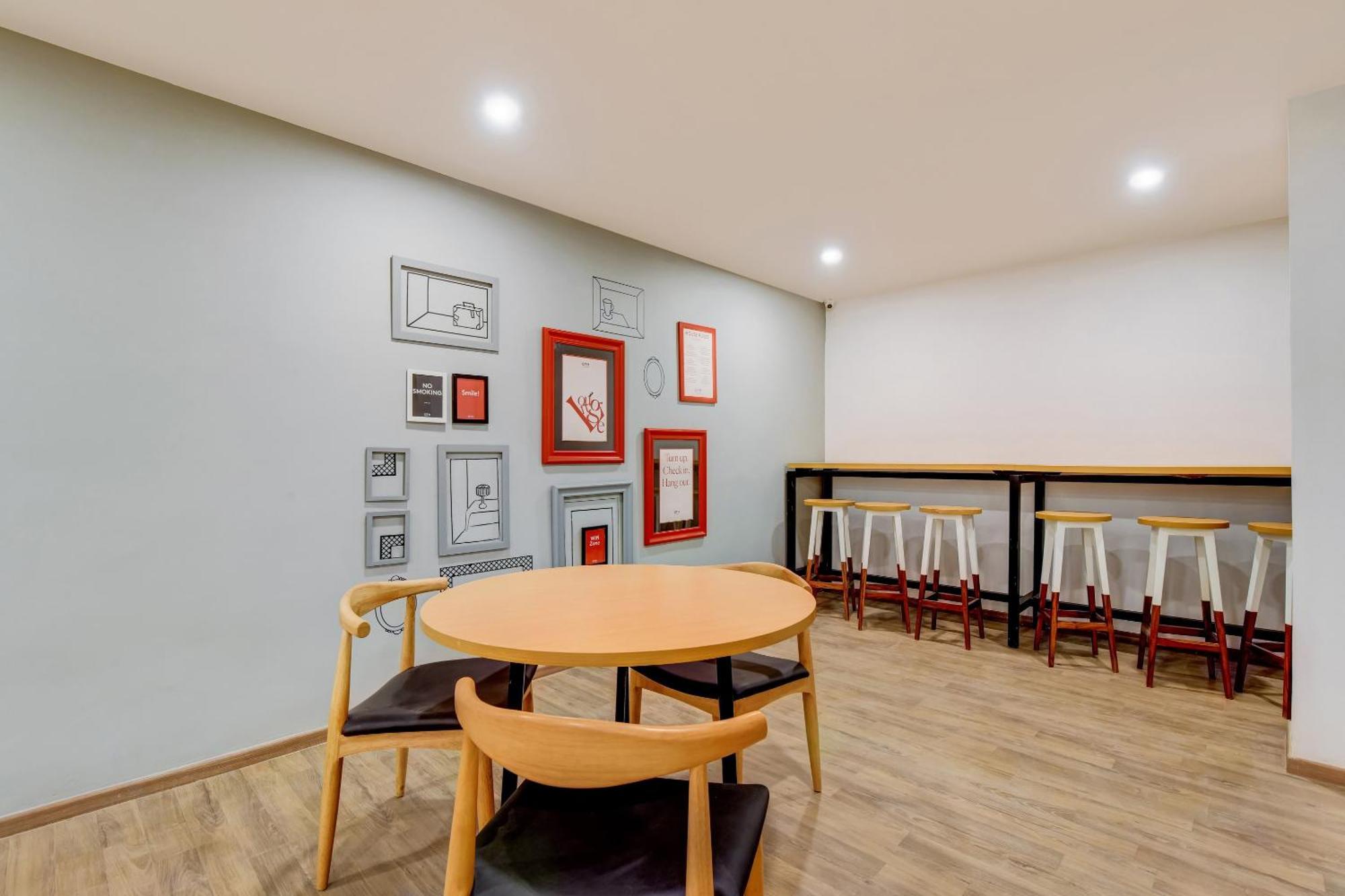 Townhouse 207 Hotel Downtown My Stay Jaipur Buitenkant foto