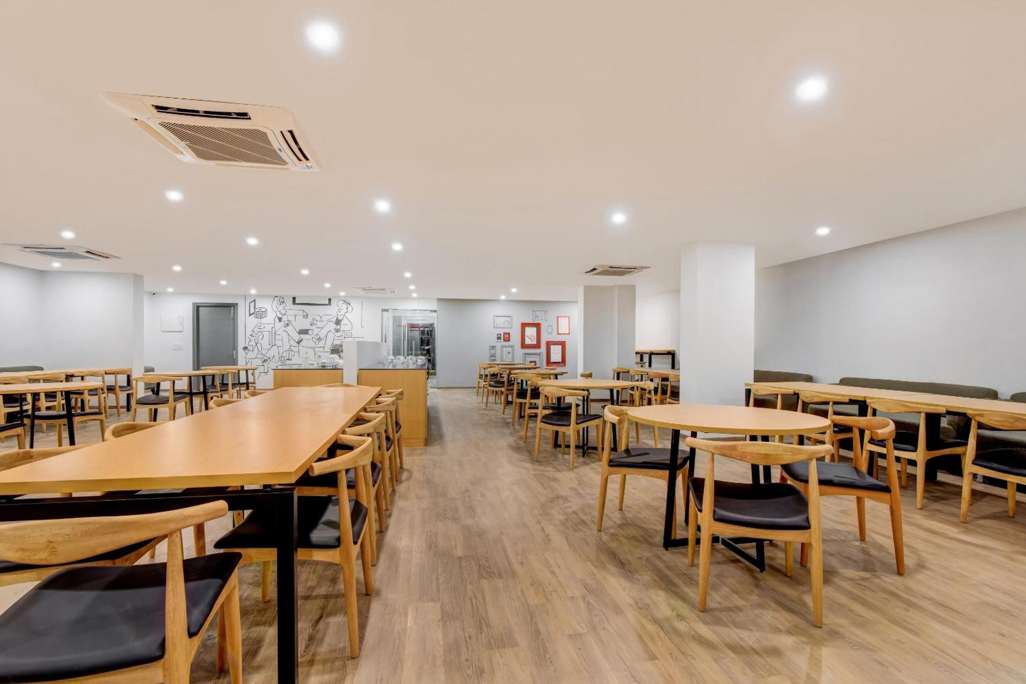 Townhouse 207 Hotel Downtown My Stay Jaipur Buitenkant foto
