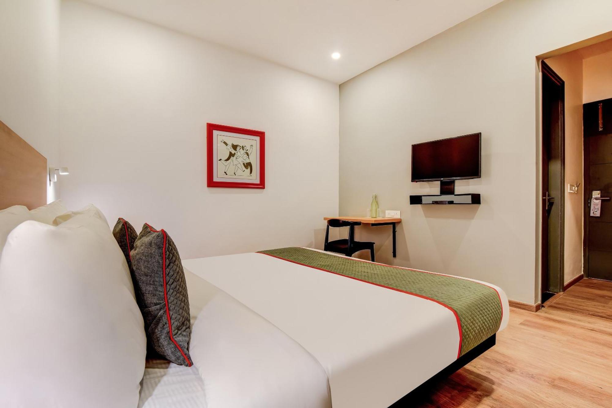 Townhouse 207 Hotel Downtown My Stay Jaipur Buitenkant foto
