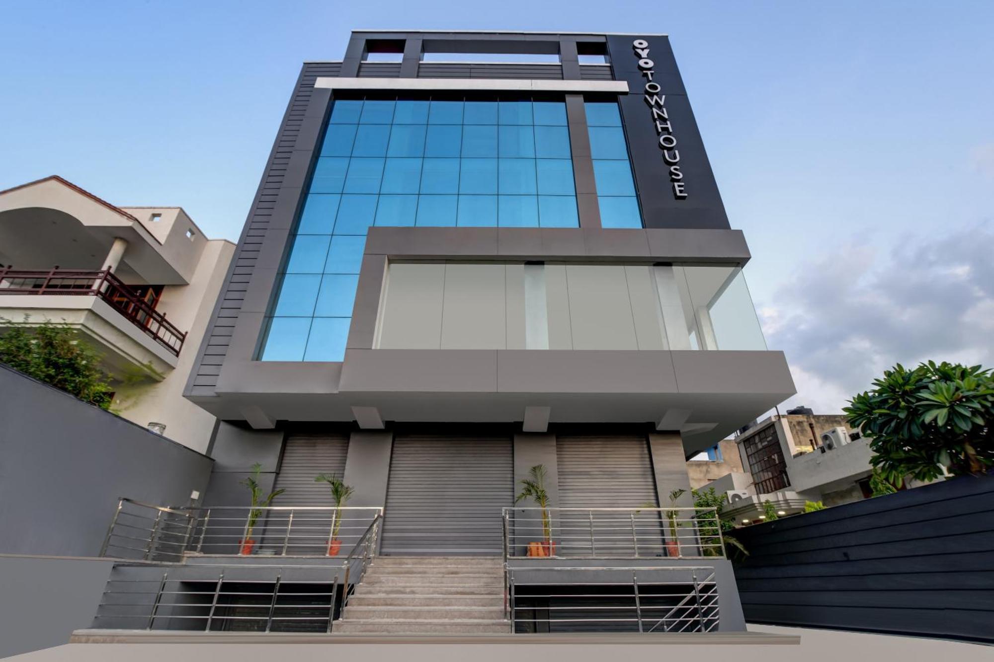 Townhouse 207 Hotel Downtown My Stay Jaipur Buitenkant foto