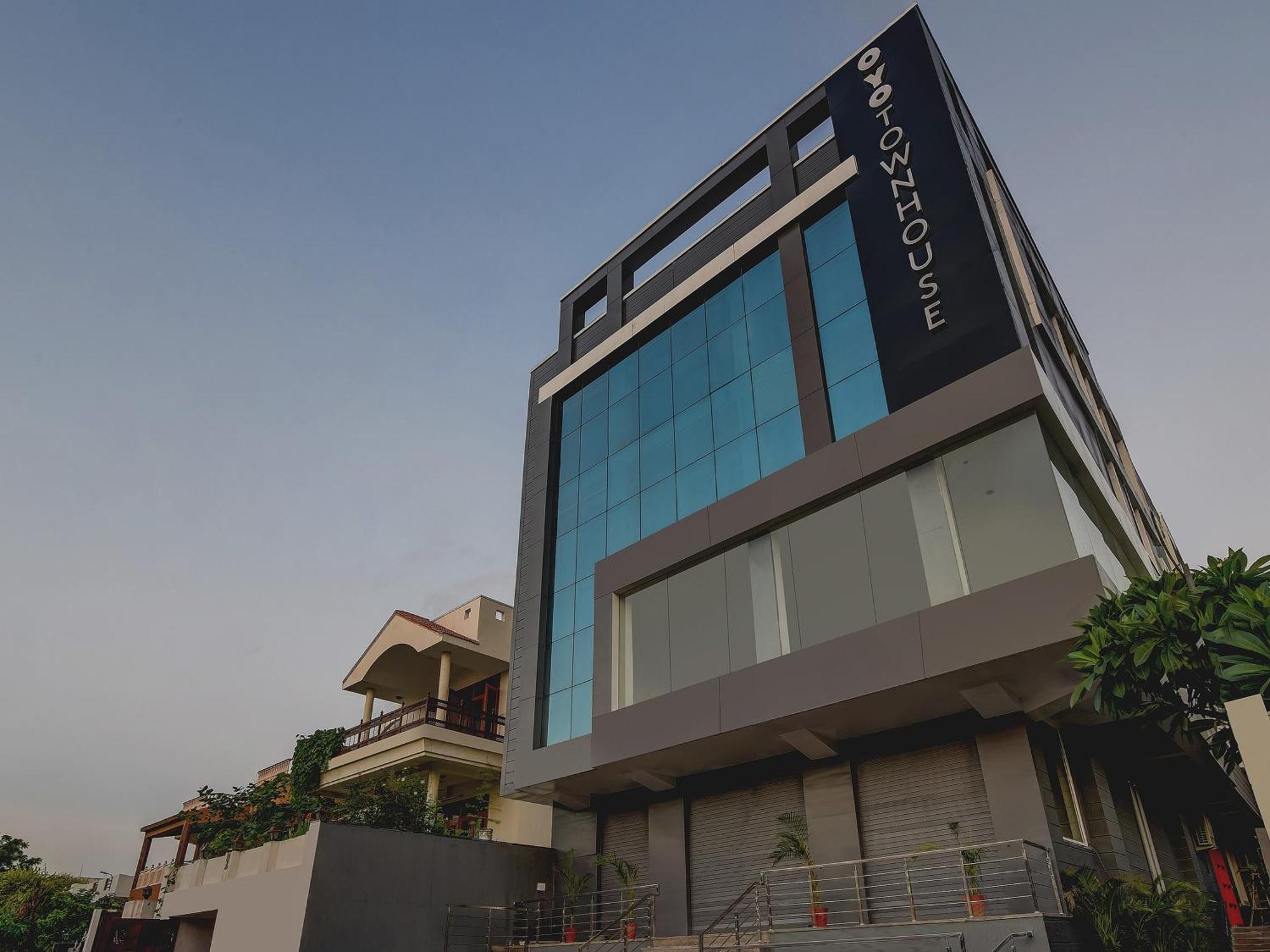 Townhouse 207 Hotel Downtown My Stay Jaipur Buitenkant foto